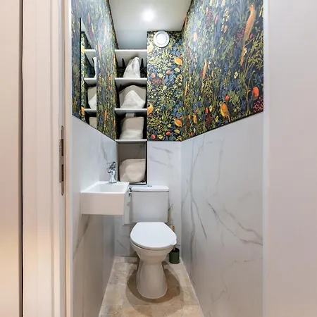 Bright Modern Vintage Renovated Flat In Le Marais Appartamento