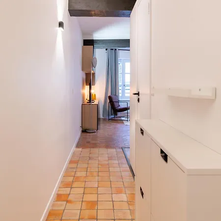 Appartamento Bright Modern Vintage Renovated Flat In Le Marais Parigi