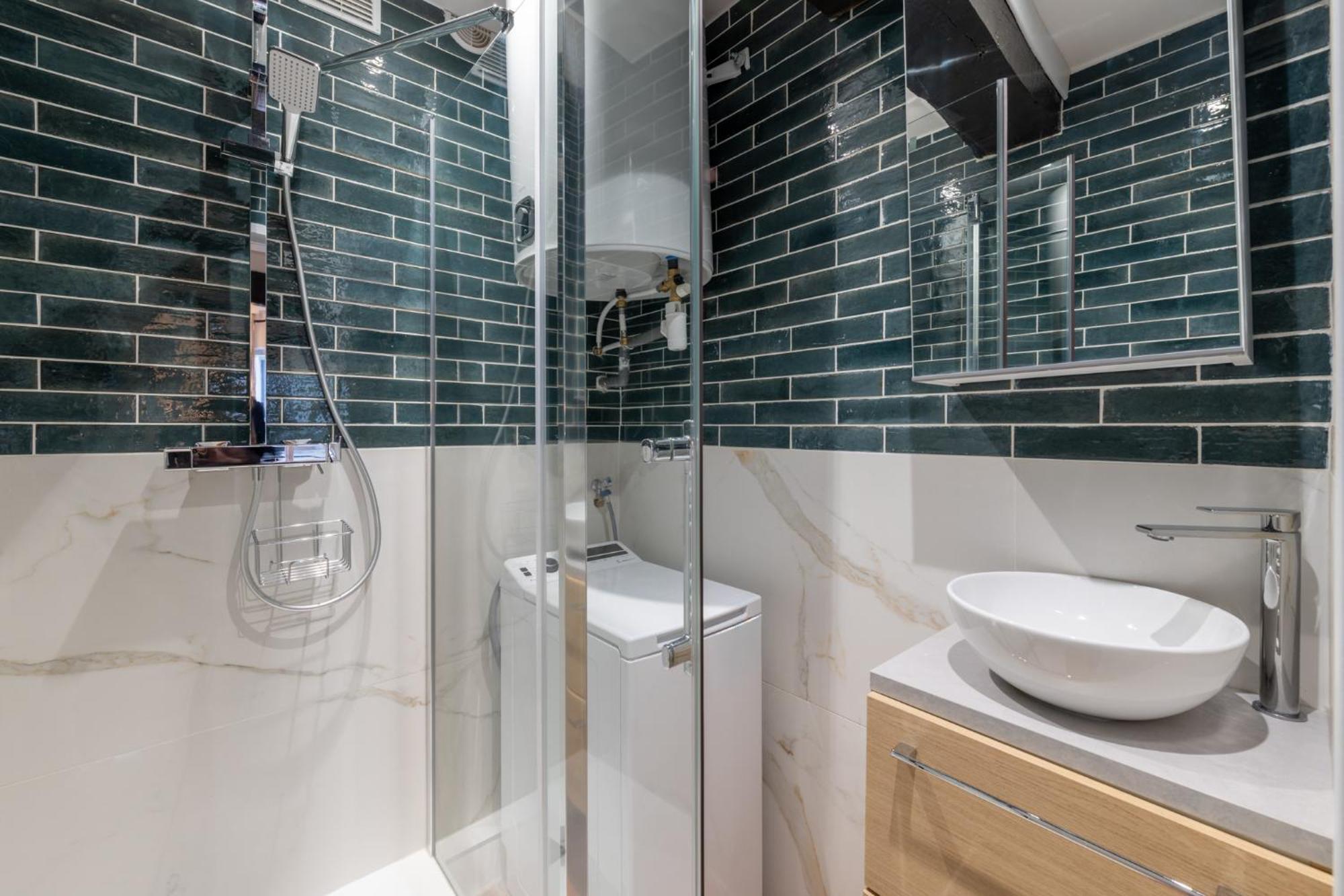 Bright Modern Vintage Renovated Flat In Le Marais Appartamento *